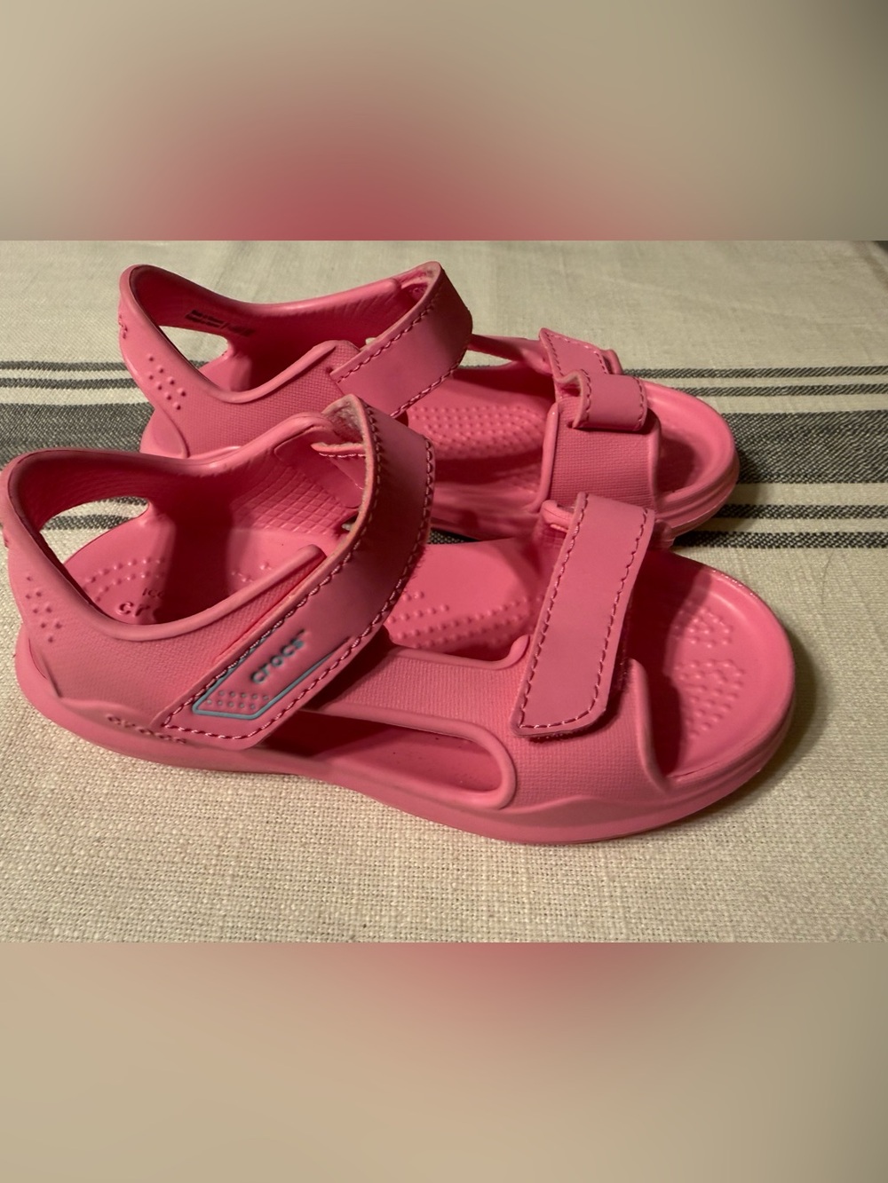 NWOT CROCS Swiftwater Expedition sandals, girls, pink, size 10, sandals